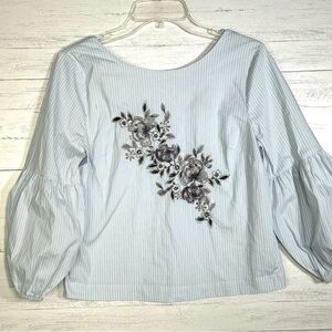 White House Black Market Blue White Striped Blouse Balloon Sleeve V Back Sz 8P